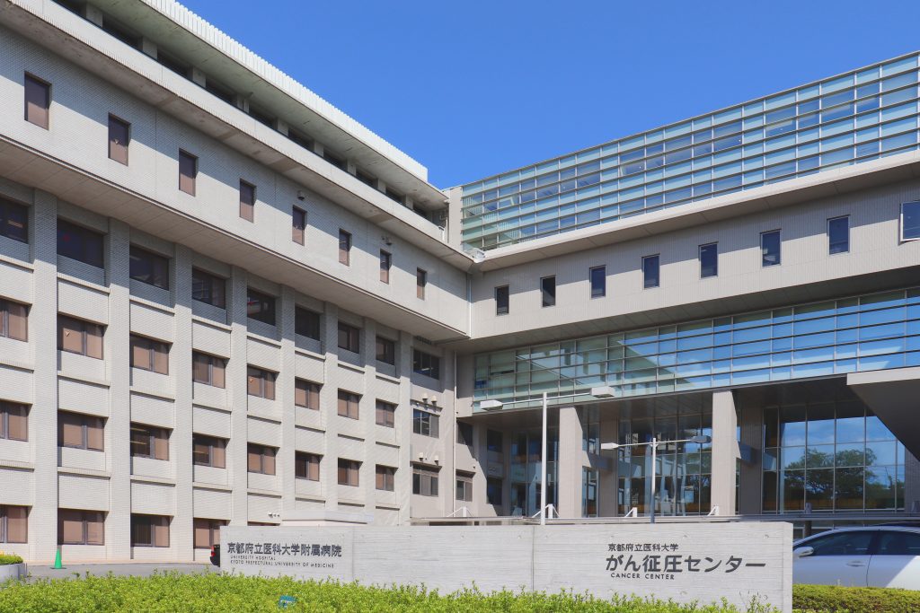 FAPは遺伝子変異によって大腸内に多くのポリープができ、60歳ごろまでにほぼ100%の確率でがんを発症する。国内の患者は約7300人で、がんを予防するには大腸の全摘出しかない。(AFP)