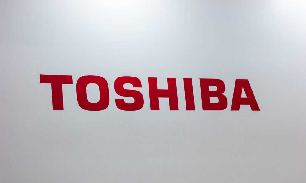 東芝は9日、永山治取締役会議長名のコメントを発表し、「提案は当社の要請によるものではない。今後詳細情報を受領した場合には慎重に検討する」と表明。(Shutterstock)