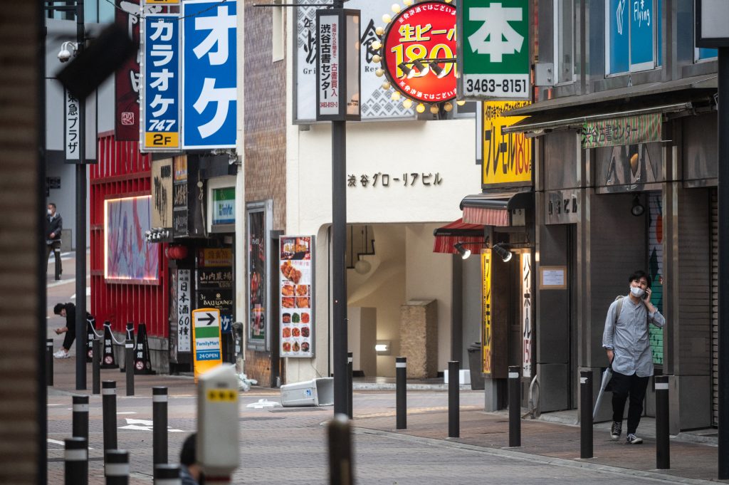 輸出も20年10~12月期の11.1%増から減速し、1.3%増になると見込まれる。自動車など米国向けに一服感が強まった。(AFP)