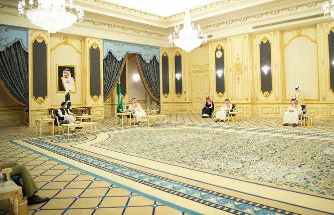 ジェッダで会談中のサウジアラビアのムハンマド・ビン・サルマン皇太子とパキスタンのイムラン・カーン首相（SPA）
