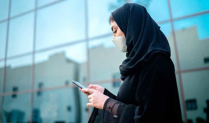 調査結果によれば、携帯電話の使用が39%増加し、52%の人々がその他の娯楽活動に時間を費やしたことが明らかになった。(ソーシャルメディア)