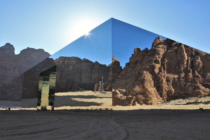 この開発計画は、中核となるアル・ウラーの遺産地域を対象として、2035年までに3段階での実施が予定されている。(資料)