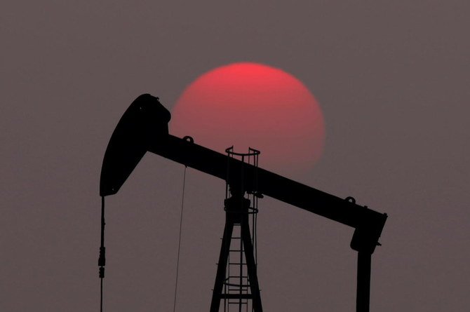 サウジアラビアのエネルギー大臣は、価格反騰に関わらず、原油市場は未だ新型コロナの大流行がもたらした「停滞」から抜け出していないと考える。（Reuters）