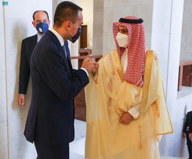 サウジアラビアの外務大臣ファイサル・ビン・ファルハーン王子が、イタリアのルイージ・ディ・マイオ外務大臣とローマで会談する。 (SPA)