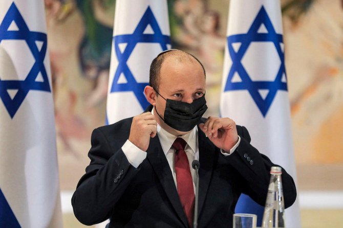 2021年7月19日、エルサレムのクネセトでの毎週の閣議で議長を務めるイスラエルのナフタリ・ベネット首相。（ギル・コーヘン・マゲン/AP通信のプール写真）