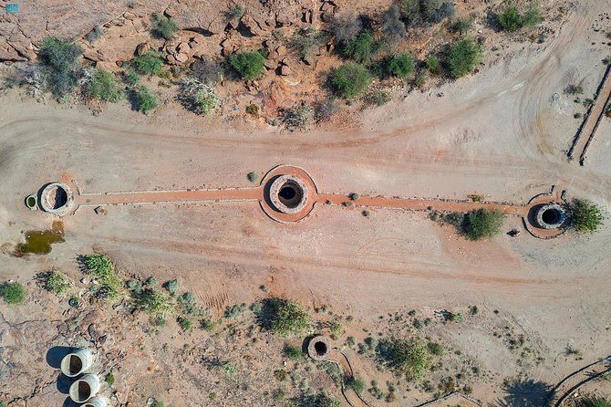 サウジアラビアで6つ目の世界遺産に登録されたヒマー遺跡には、世界最大の岩絵群の1つと古代井戸がある。(SPA)