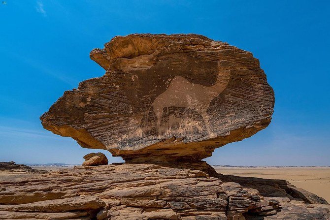サウジアラビアで6つ目の世界遺産に登録されたヒマー遺跡には、世界最大の岩絵群の1つと古代井戸がある。(SPA)