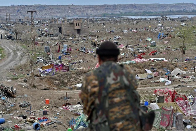 クルド人主導の攻撃が2019年3月に行われ、シリア国内におけるダーイシュの最後の占領地域が制圧されたものの、ダーイシュの潜伏戦闘員による攻撃は今も続いている。(AFPファイル写真)