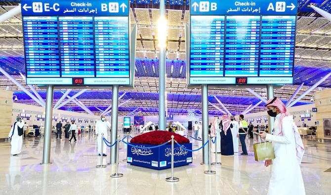 8月1日以降、基準を満たせば様々な国からサウジアラビアへの入国が可能になると観光省は述べている。（AN Photo/Huda Bashatah）