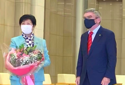 国際オリンピック委員会（IOC）のトーマス・バッハ会長は木曜日、小池百合子東京都知事、東京五輪・パラリンピック組織委員会の橋本聖子会長と面会し。(ANJP/ Pierre Boutier)