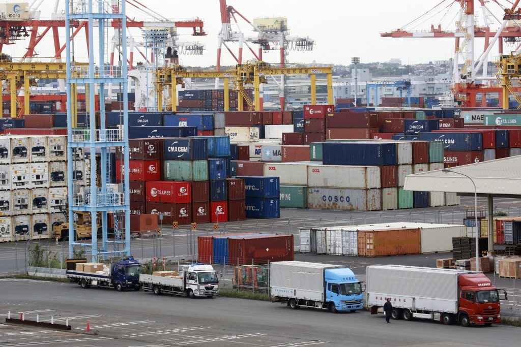 日本の8月の輸出額、前年同月比26%増。(ファイル写真/AP)