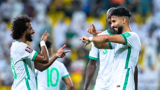 アジア予選の初戦において、サウジアラビアはベトナム戦の後半に躍動し10人の相手に対して3対1で勝利。（AFC/the-afc.com）