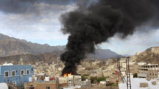 タイズの街は2015年初頭以来、イエメン政府軍とフーシ派の間の激戦の舞台となっている（ロイター・資料画像）