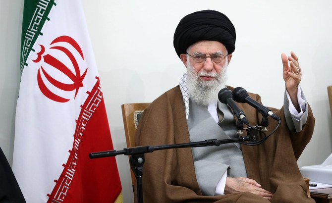 イランの首都テヘランで行われた会議でのハメネイ最高指導者の写真（ハメネイ最高指導者の事務所提供）(AFP 写真提供）