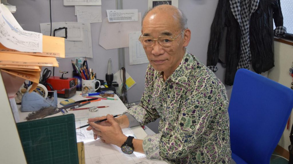 ガンダムシリーズの原作兼監督 脊柱管狭窄症を患い、歩き回るのが不自由に。