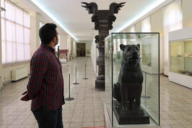 新型コロナが発生する前年には、2100万人以上の人々がイランの博物館を訪れている。（AFP）