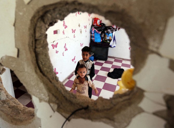 イエメンでは5人に4人の子どもが人道支援を必要としていると、ユニセフのジェームズ・エルダー報道官が述べた。（AFP通信）