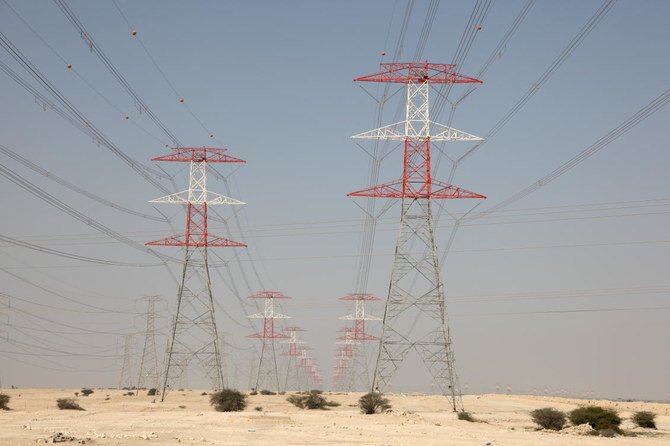 サウジアラビアとエジプトの電力相互接続プロジェクトは、ピーク時に3000MWの電力交換を目指している。(シャッターストック)