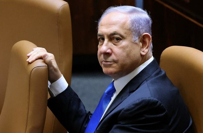 ネタニヤフ前首相が最も望むのは、多様な主義を掲げる8つの政党から成る連立政権が政権内での矛盾により崩壊することだ。(AFP/File)