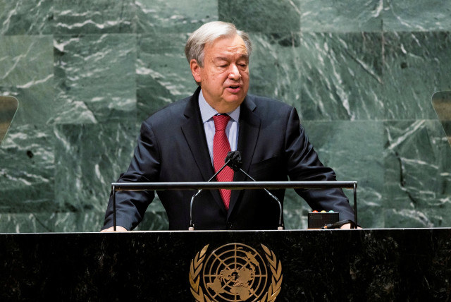 国連のアントニオ・グテーレス事務総長は、化学兵器による攻撃をした者は特定され、責任を負うべきだと述べた。（ロイター）