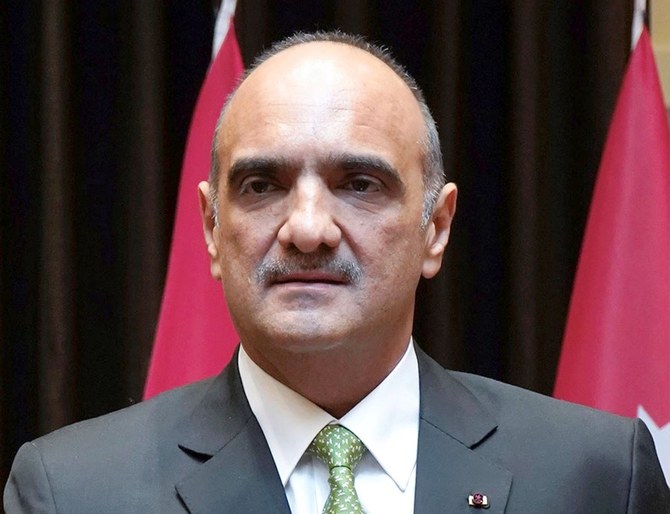 ハサーウネ首相は、ヨルダンの投資環境を高揚させてヨルダン経済の競争力を高める策について、12日にスピーチを行う予定だ。(ペトラ)