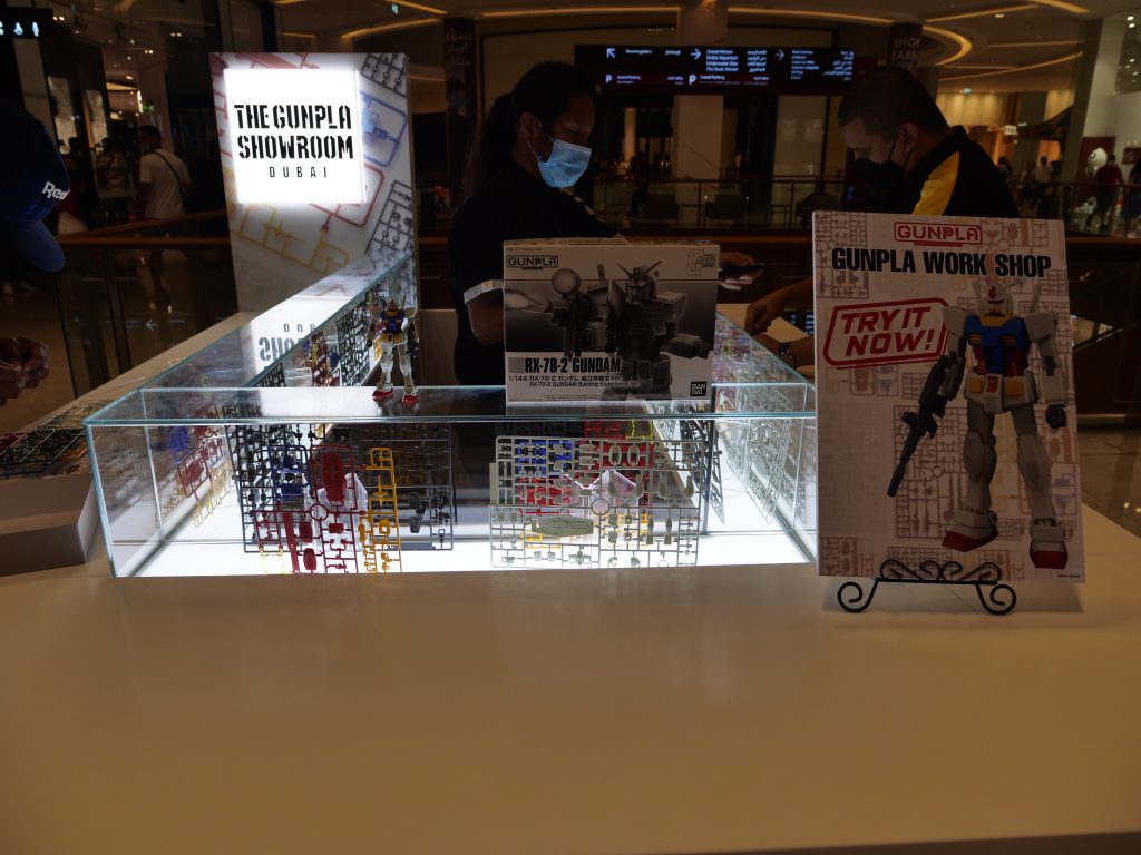 株式会社BANDAI SPIRITSは、UAEのドバイ・モールで「The Gunpla Showroom Dubai」の展示を開始した。（ANJP Photo）