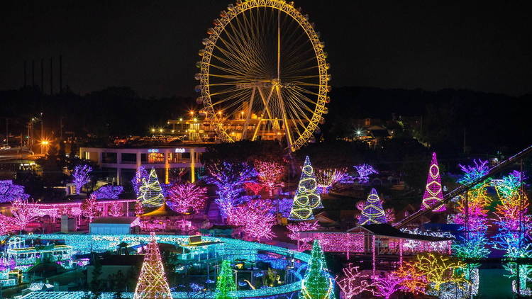 ジュエリーにインスパイアされたLEDのイルミネーション、4月3日まで。(Yomiuri Land)