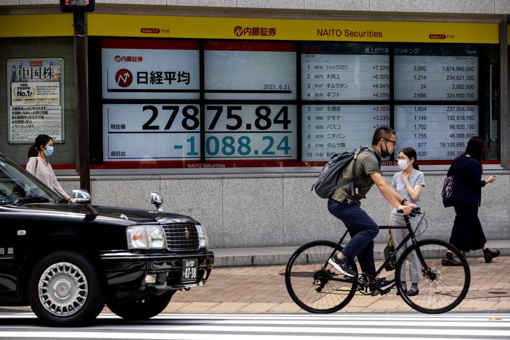 日経平均株価は+0.25%まで上昇した後、小幅下落して28,782.59円（-0.05％）で終えた。(AFP)