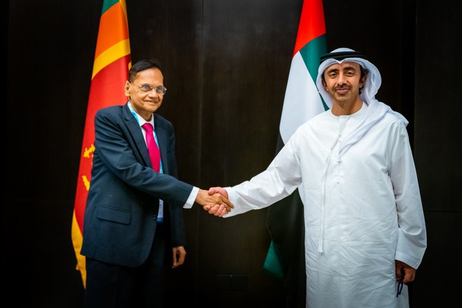 UAEのアブダッラー・ビン・ザーイド外相は、アブダビでスリランカのガミニ・ラクシュマン・ピーリス外相と会談した。（WAM）