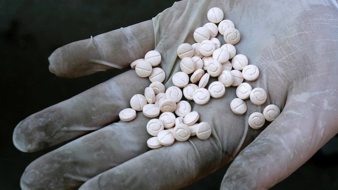 レバノンの国内治安部隊はコーヒーの貨物に隠された大量のカプタゴン錠剤を発見した。(ロイター)