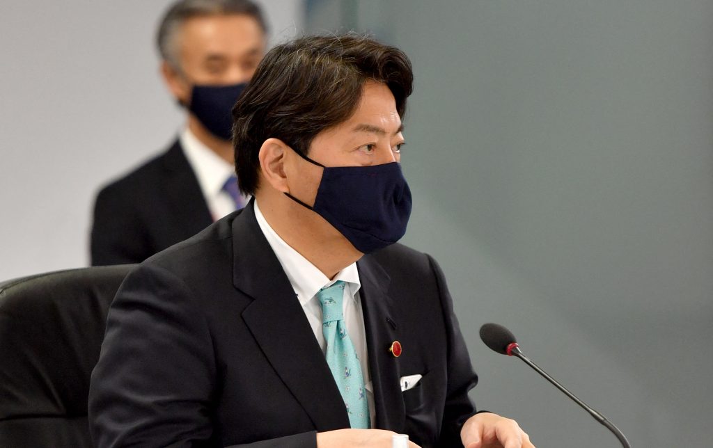 12日、日本の林芳正外務大臣は、COVID-19の感染拡大を防ぐため、日本に駐留する米軍に基地の区域内にとどまるよう要請した。(資料写真/共同通信、AP通信配信)