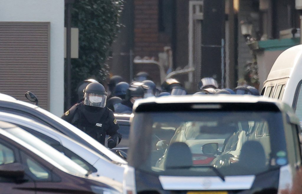 「医師ら殺し自殺を」=母の死で自暴自棄か―逮捕の男、散弾銃2丁・埼玉県警 (AFP)
