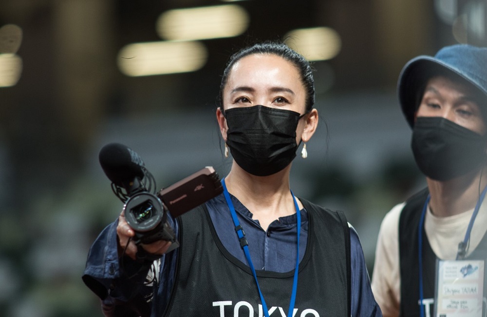 2021年5月9日:国立競技場での五輪テストイベントに出席する映画監督の川瀬直美さんと関係者のアーカイブ写真。(ANJ)