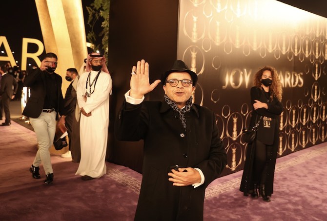 木曜にリヤドのBakr Al-Sheddi シアターに紫のカーペットが敷かれ、エンターテインメント業界屈指の大物たちを2年目のジョイ・アワードに迎えた（提供）