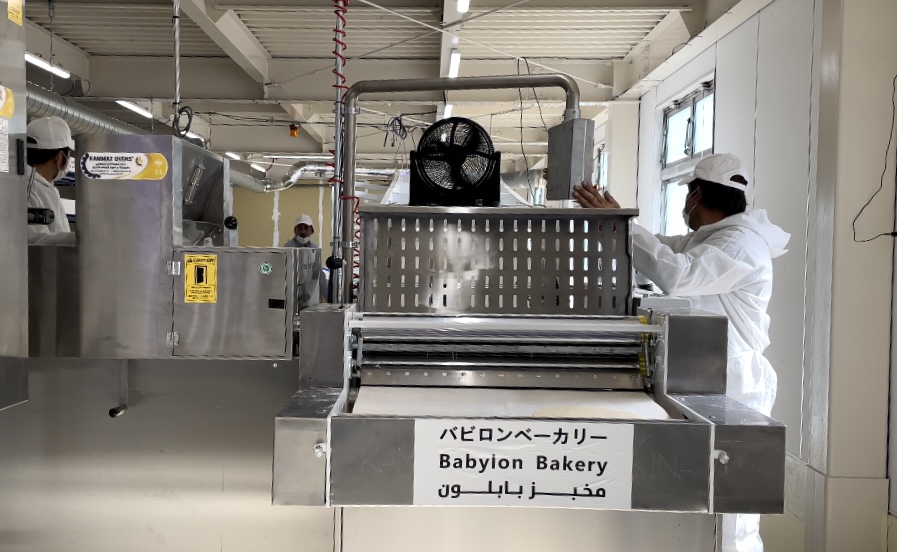 本場アラブのピタパンを提供する「バビロンベーカリー」が関西の西脇市にオープンした。（ANJP写真）