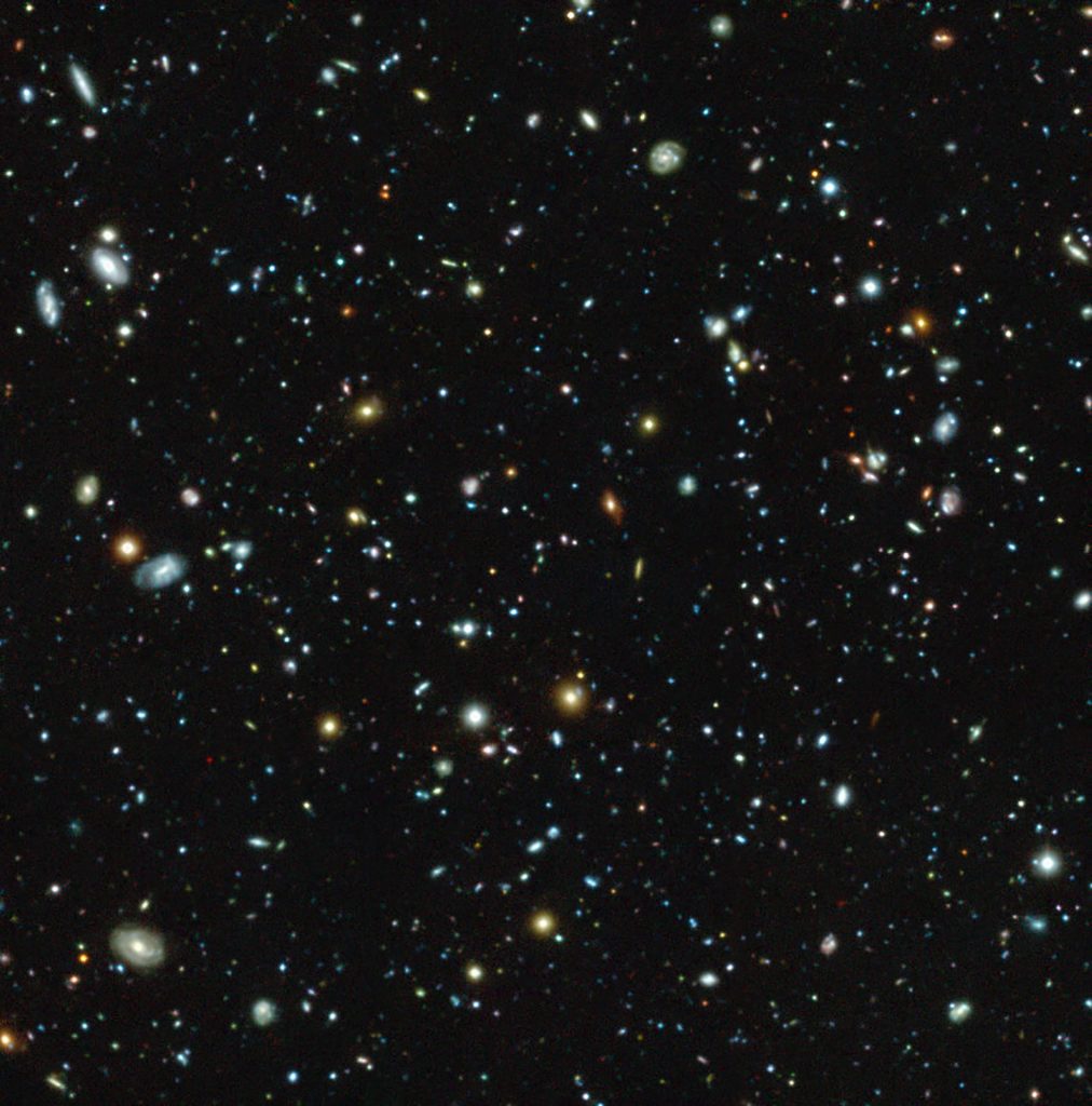 ３５億光年先の観測は、宇宙誕生から約３億年後を見ていることになり、初期宇宙の様子を知る手掛かりになると期待される。(AFP)