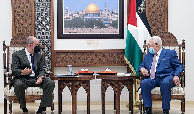 パレスチナのマフムード・アッバース大統領は昨年、ラマッラーでハディ・アムル国務副次官補（イスラエル・パレスチナ問題担当）を迎えた。（AFP）