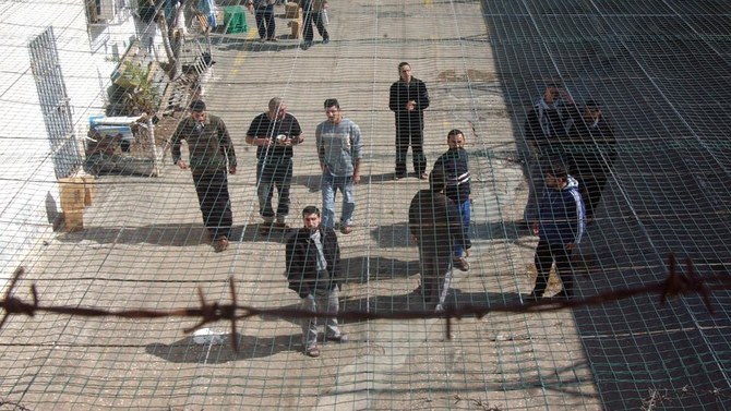 イスラエルの監獄の中のパレスチナ人囚人。（ゲッティ イメージズ）