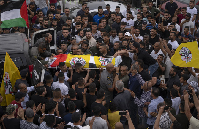 この数日間で複数の銃撃事件が発生している ―― 前日には、パレスチナ人のアーマッド・オウェイダットさん20歳が殺害された。（AP Photo/Nasser Nasser）