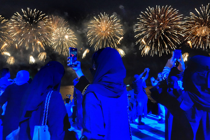 サウジアラビア各地から集まった人々が二度目のジェッダ・シーズンを楽しんでいる。（AN photo/Huda Bashatah）