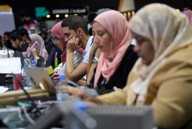 中東でテック系スタートアップが急成長している一方で、アナリストたちによると、アラブ女性たちはいまだに同業界で日の目を見ずにいるという。（他社供給）
