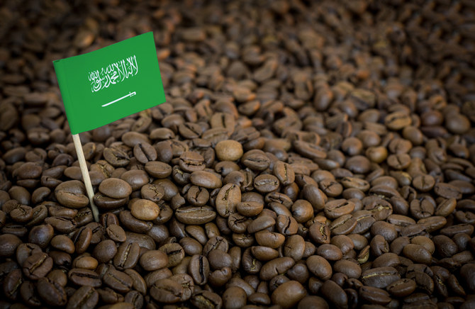 世界的に有名なアラビカコーヒーの木の生育地であるジーザーン南部の地域で、持続可能なコーヒーの生産を発展させていくために、サウジ・コーヒー社の設立が重要な役割を果たすことになるとしている。（シャッターストック）