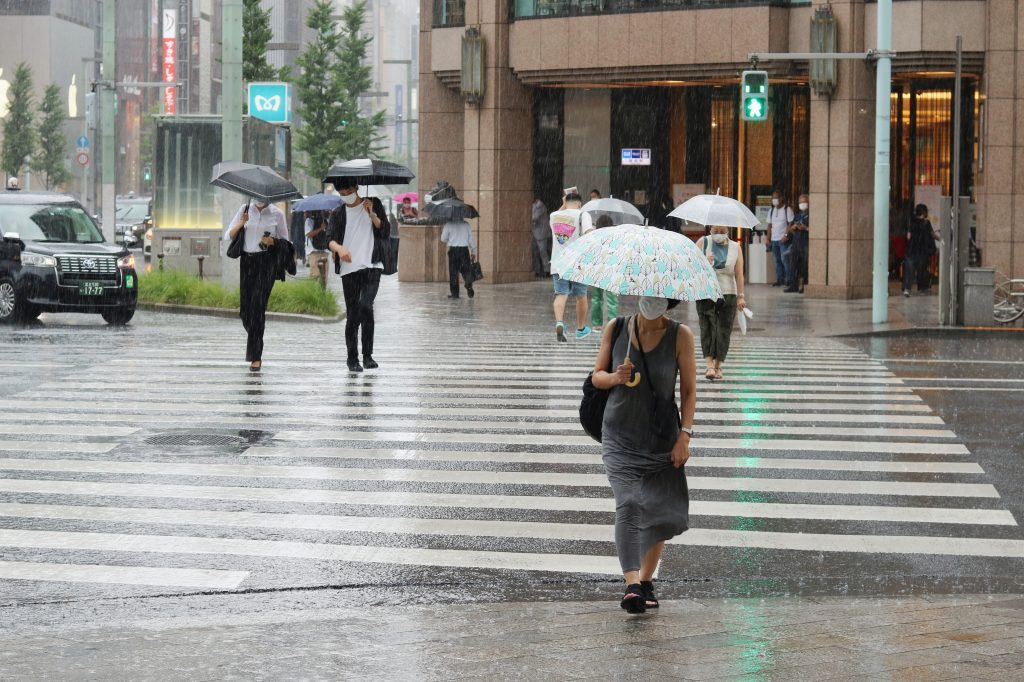 線状降水帯を集中観測=1日から予測開始―気象庁 (AFP)