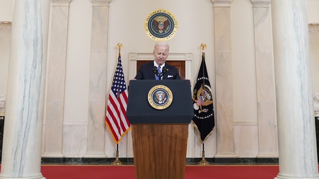 2022年6月24日、ワシントンのホワイトハウスで演説するジョー・バイデン大統領。（資料写真/AP通信）