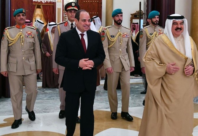 エジプトのアブドゥルファッターハ・エルシーシ大統領は、アラビア湾岸歴訪の第2段階でバーレーンのハマド国王と会談した。（エジプト大統領府報道官）