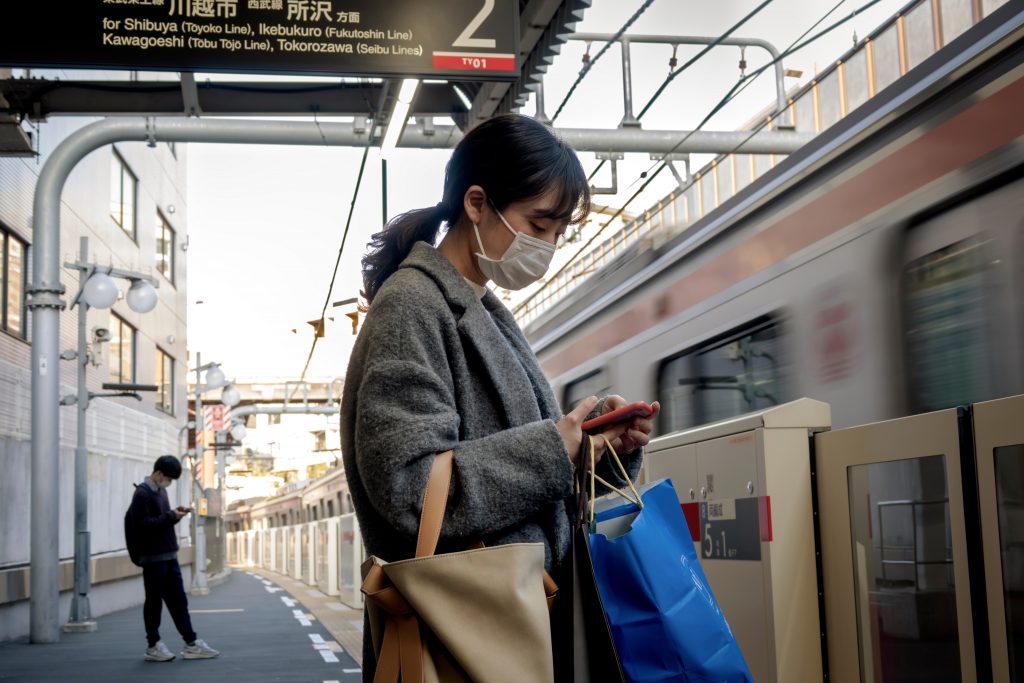 国内新たに１万６５９３人感染＝前週比１７００人増―新型コロナ (Shutterstock)