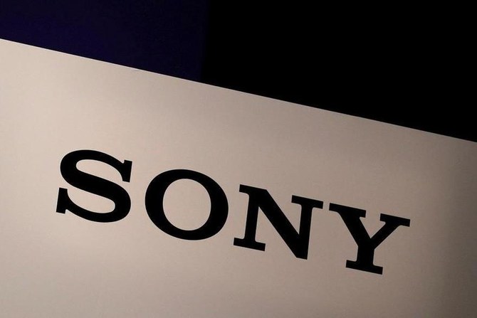 新店舗にはソニーの新たなブラビアXRシリーズやソニーWH-1000XM5も並ぶ。(ロイター)