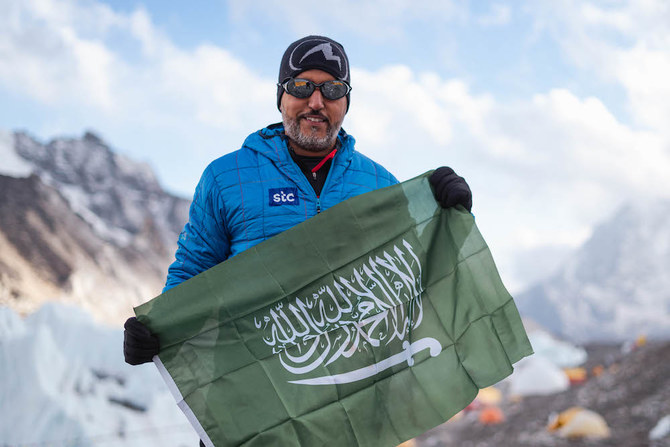 サウジアラビアのアスリート、冒険家、そして起業家であるバドル・アル・シャイバニ氏は、7大陸すべての最高峰に登頂し、2022年5月にセブンサミッツを完登した。(提供)