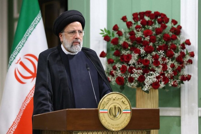 イランは、2015年の核協定の復活に向けた協議において、「正しく論理的」な姿勢を崩さないだろうと、イブラヒム・ライシ大統領は述べた。（イラン大統領府/AFP）