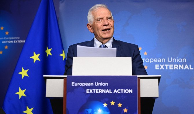 ベオグラード・プリシュティナ間対話が終わって声明を出す、EUのジョセップ・ボレル外務・安全保障政策上級代表。2022年8月18日、ブリュッセル。（AFP/ファイル）